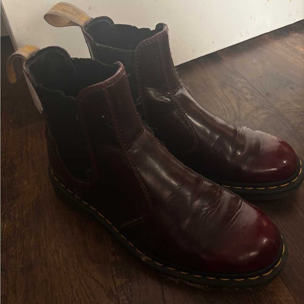 Vegan Leather Chelsea Boot Dr Martens, Style 2976